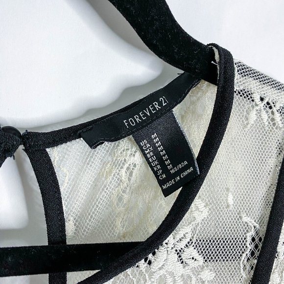 Forever 21 Eyelash Lace Sweetheart Mini Dress - Picture 4 of 10